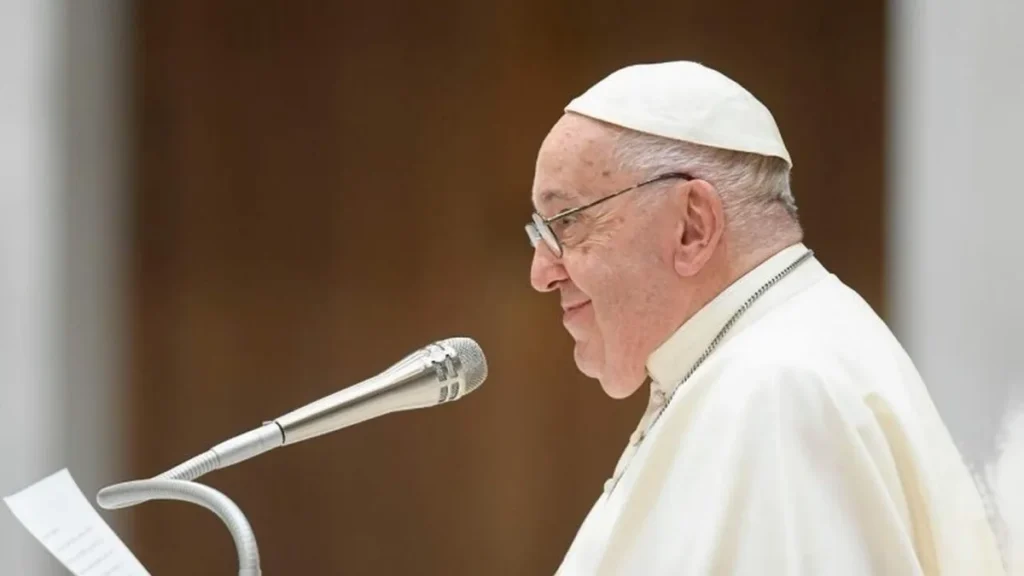 Imagem Papa Francisco falando 1 do artigo 5 vezes em que o Papa falou sobre as vocações