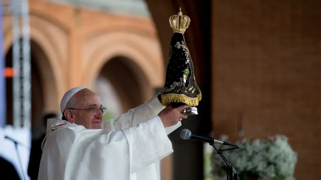 Imagem Papa Francisco do artigo Francisco pede para devotos de Aparecida rezarem pela paz