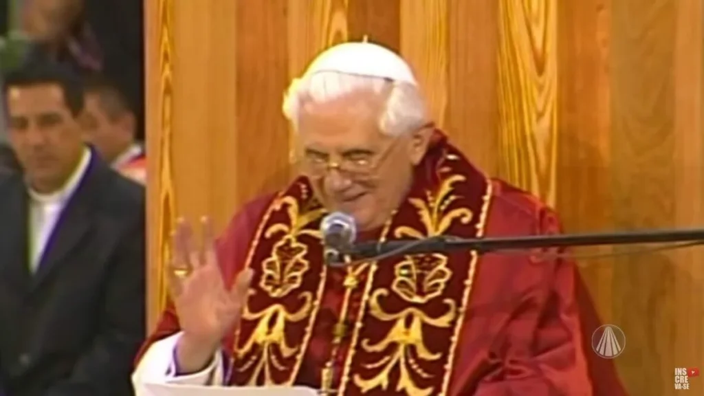 Imagem Captura de tela 2023 01 10 170333 do artigo Terço de Aparecida com Papa Emérito Bento XVI - Santuário Nacional [MAIO/2007]