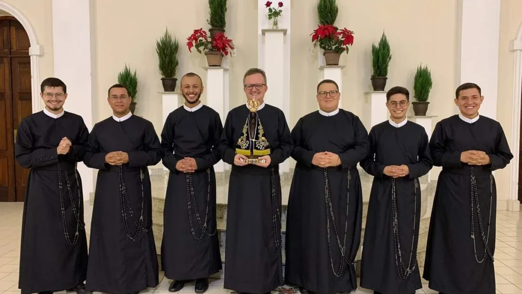 Imagem Profissao religiosa 2023 do artigo Profissão religiosa: sete jovens professam os primeiros votos em Tietê