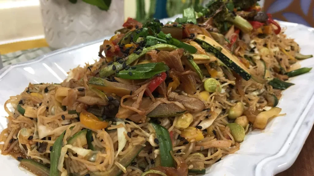 Imagem SALADA ORIENTAL do artigo Salada Oriental e Molho Ponzu - Minicurso Santa Receita