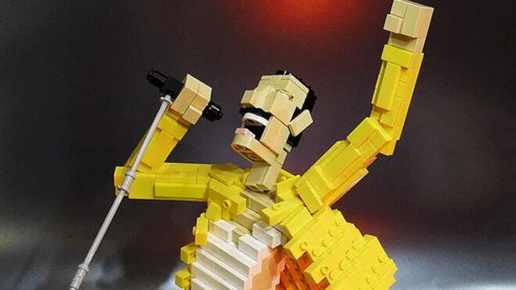 Imagem freddie mercury lego do artigo 3 cantores que foram transformados em Lego!