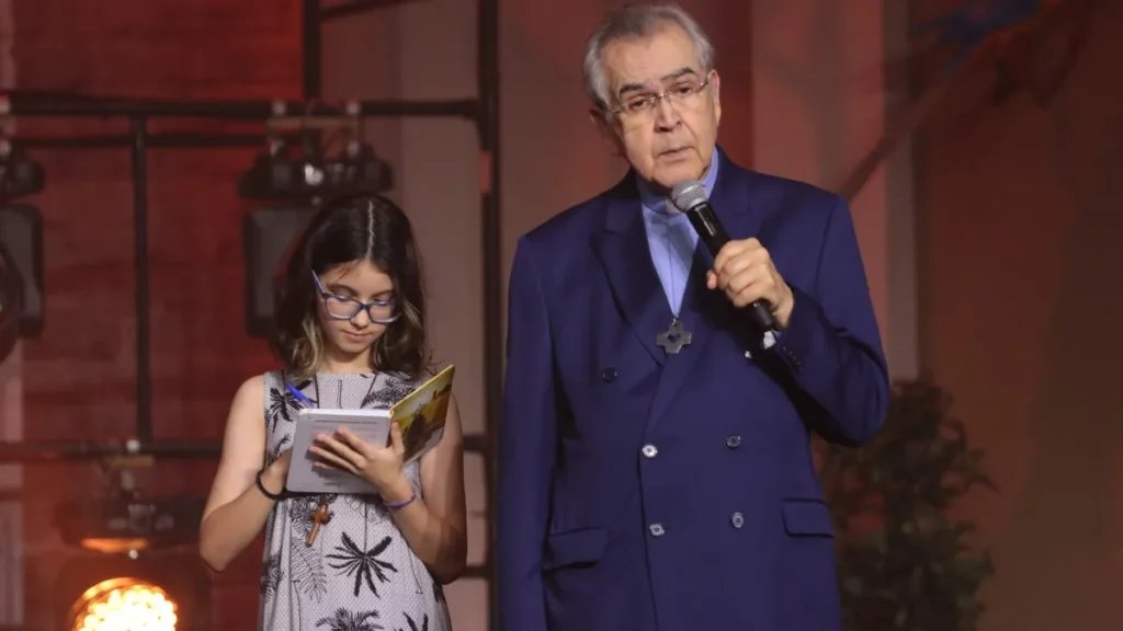 Imagem Especial Pe ZezinhoGustavo Cabral 457 Easy Resize.com do artigo Especial "A Igreja Canta: A Fraternidade" é reexibido na TV Aparecida