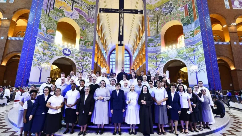 Imagem Dia Mundial Vida Consagrada 2023 do artigo Santuário Nacional celebra Dia Mundial da vida Consagrada