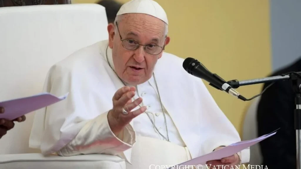 Imagem Papa no Congo 02 02 2023 do artigo Francisco incentiva jovens congoleses a serem promotores da paz