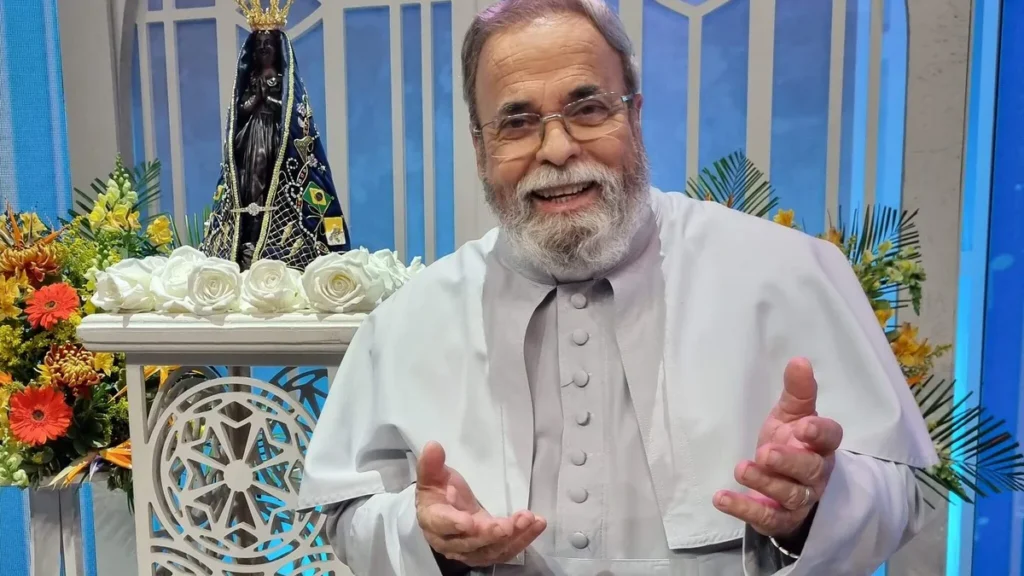 Imagem Pe Antonio Maria Juana Tannus do artigo Padre Antonio Maria recebe o grupo Vida Reluz em seu programa