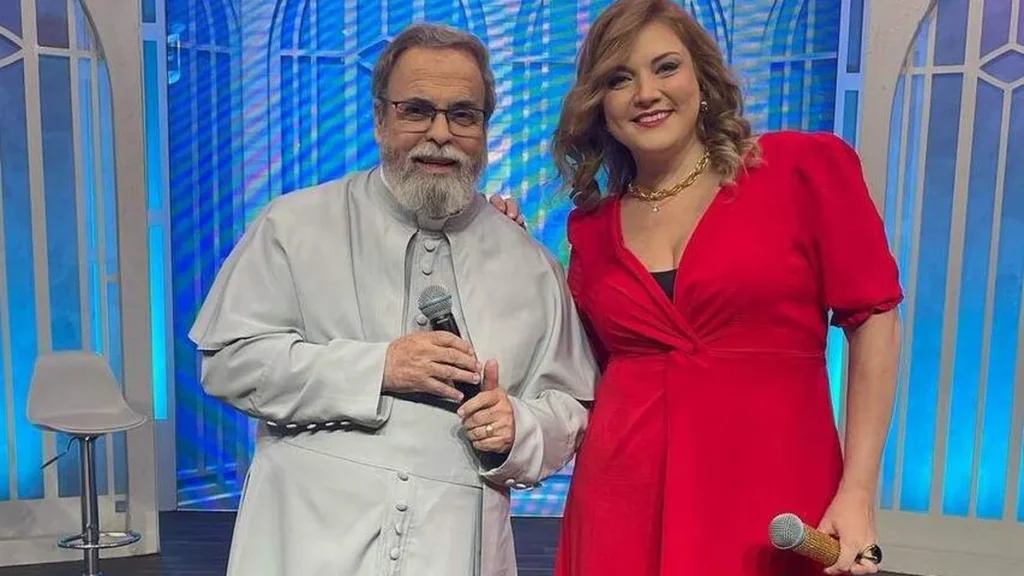 Imagem Pe Antonio Maria e Mariangela Producao TV Aparecida do artigo Frank Aguiar canta seus sucessos no "Sábado com Maria"