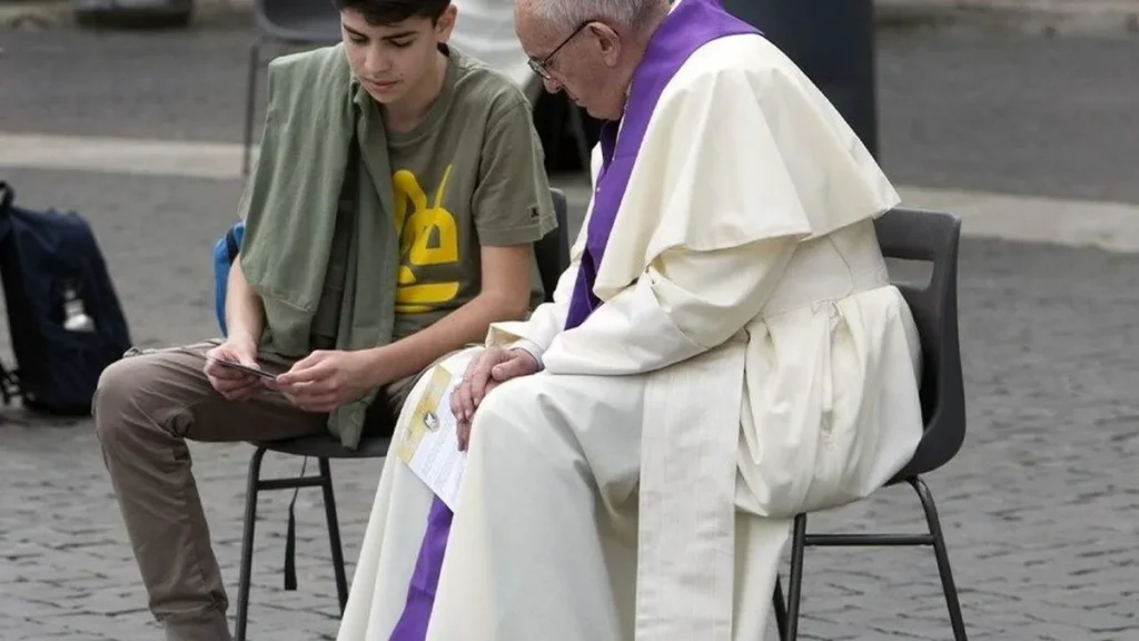 Imagem Confissao com Papa Francisco do artigo Francisco celebra "24 horas para o Senhor" como iniciativa quaresmal