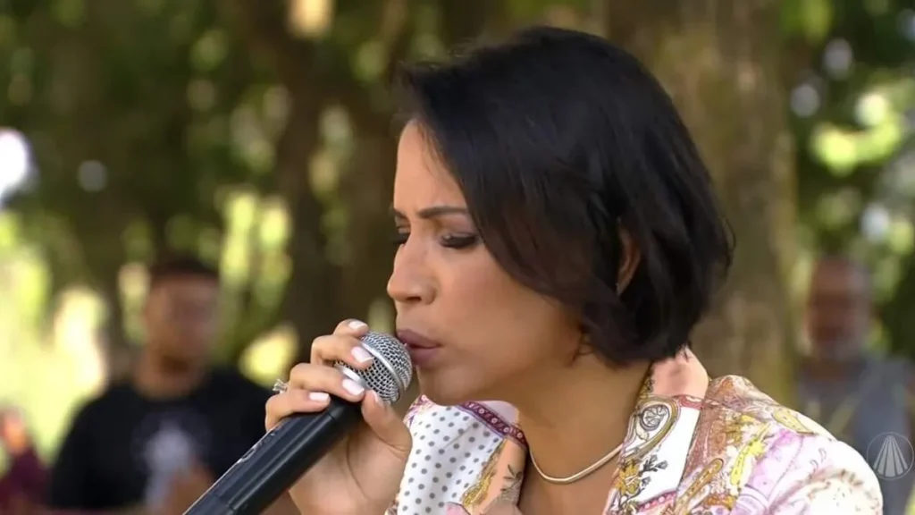 Imagem sabado no santuario do artigo Canções para rezar e pedir bençãos à Mãe Aparecida