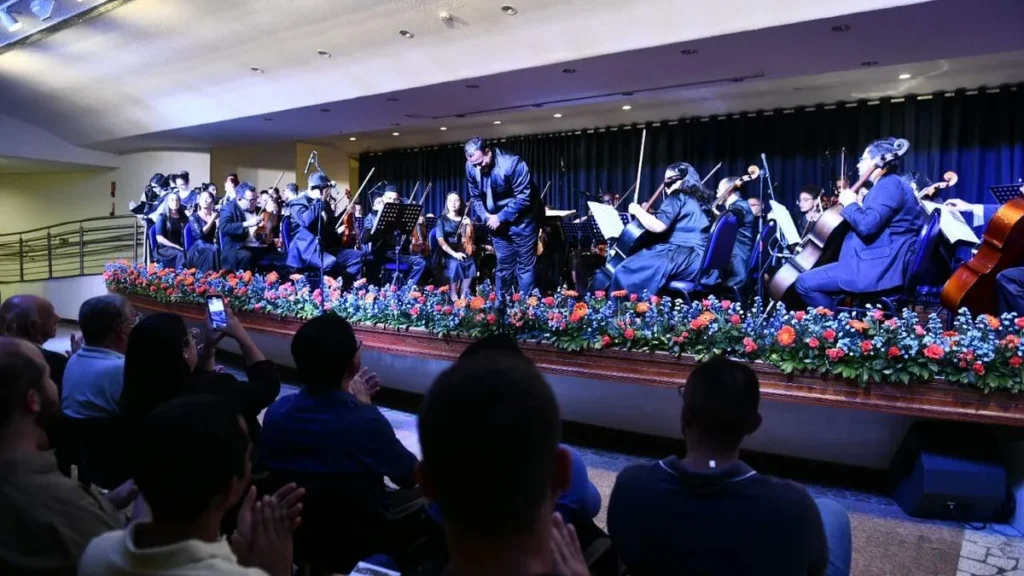 Imagem Celebracao 20 anos do PEMSA musicos se apresentando do artigo PEMSA celebra 20 anos de trajetória com concerto