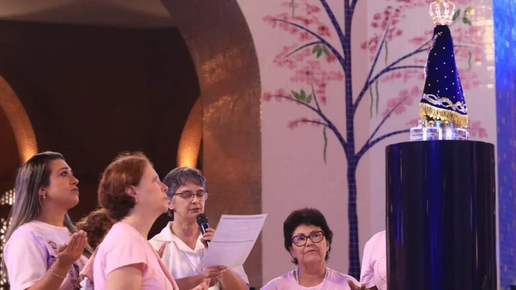Imagem Missa de Envio Romaria Nacional do Terco das Mulheres 12 03 2023 do artigo Confira a 10ª Romaria do Terço das Mulheres em fotos!