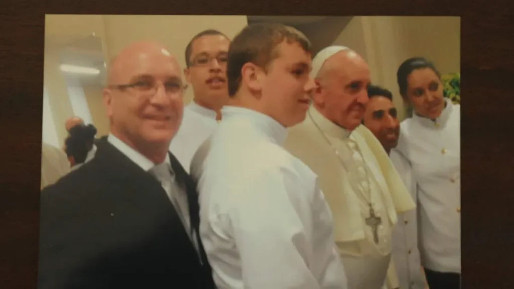 Imagem Papa Francisco em seu almoco no Santuario Nacional 2013 do artigo Curiosidade: veja o cardápio do Papa em sua visita ao Santuário