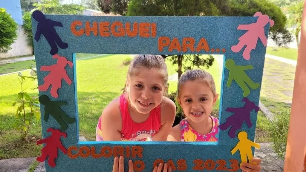 Crianças na acolhida de retorno de férias no CAS