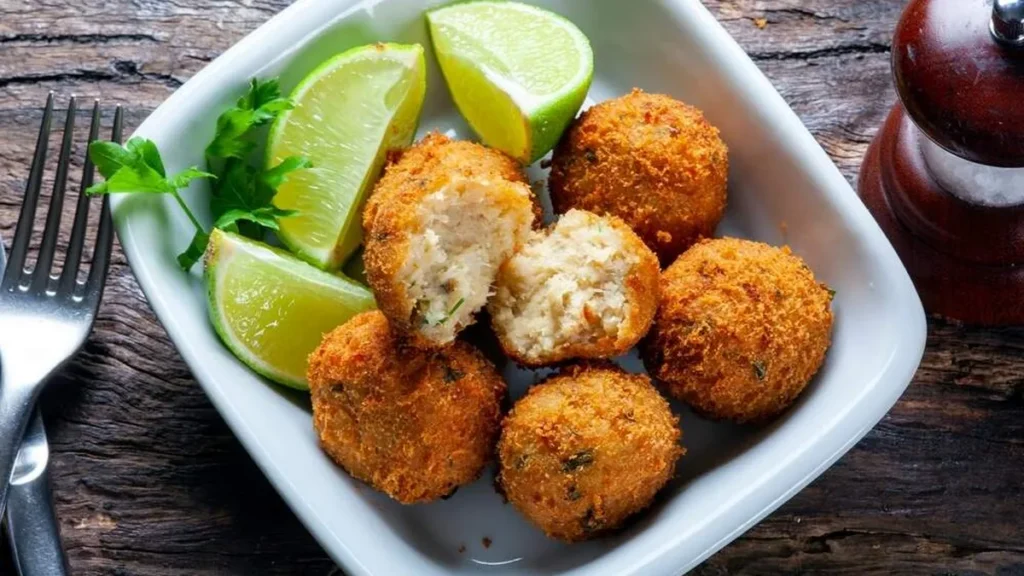 Aprenda a fazer a receita de bolinho de bacalhau do Chef Osley José