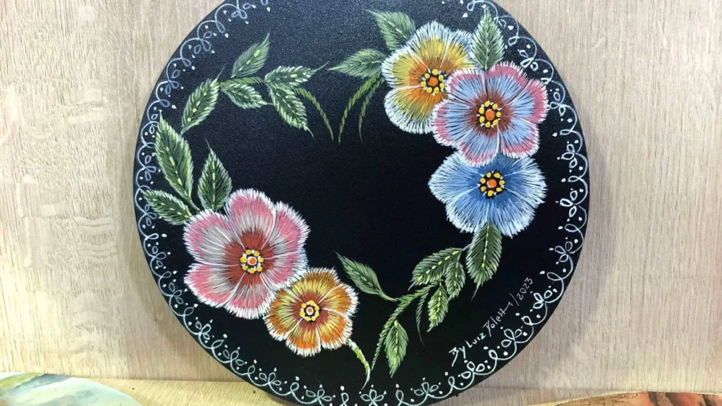 Imagem Placa Decorativa efeito bordado matizado com pincel liner do artigo Placa Decorativa (efeito bordado matizado com pincel liner) - Faça Você Mesmo