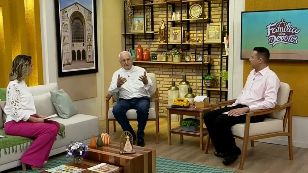 Imagem familia dos devotos do artigo Semana Santa: refletimos e aprendemos sobre os mistérios da nossa salvação