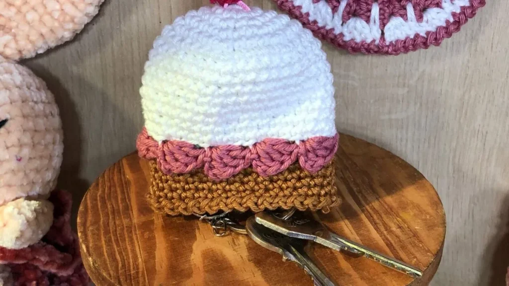 Imagem Guarda Chaves Cupcake de Croche Fio Amigurumi do artigo Guarda-Chaves Cupcake de Crochê (Fio Amigurumi)