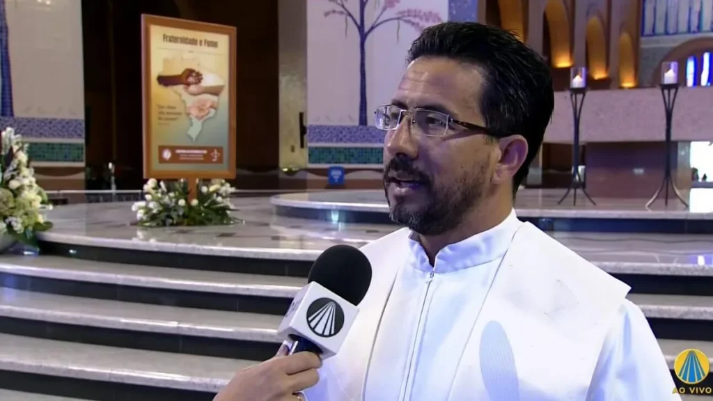 Imagem central da paixao do artigo Entrevista com Pe. Heliomarcos: o que é a Catequese Missionária?