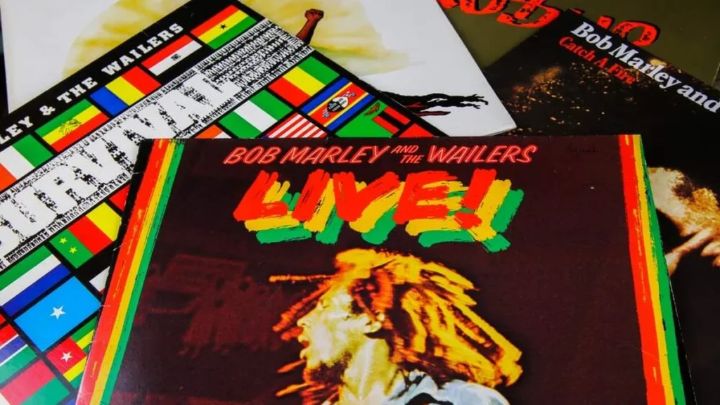 Imagem discos de bob marley do artigo 5 canções pra comemorar Bob Marley!