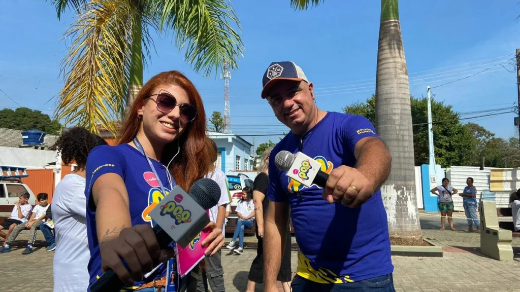 Gaby e Maurício no Pop nas Ruas em Roseira (SP)