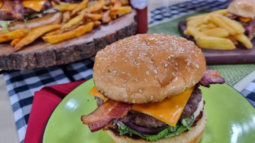 Imagem hamburguer do artigo Especial Dia do Hambúrguer - Santa Receita