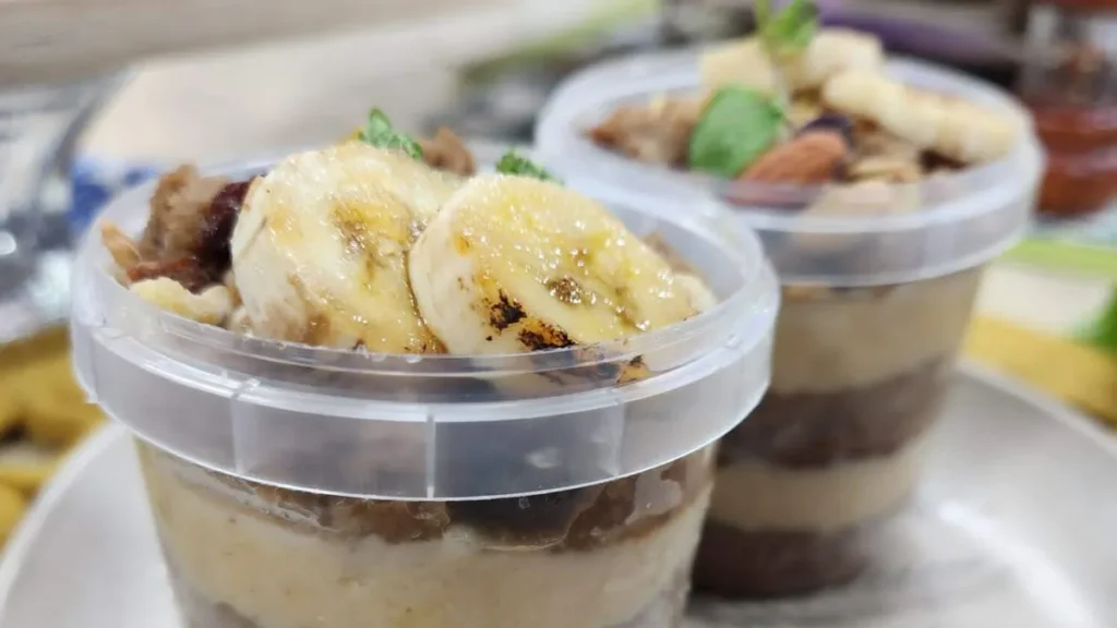 Imagem bolo de pote com banana e aveia do artigo Bolo de Pote de Banana com Aveia - Minicurso Santa Receita