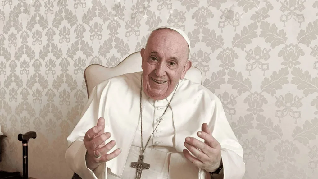 Imagem Papa Francisco sorrindo em mensagem para o publico da JMJ do artigo Papa Francisco confirma presença na JMJ Lisboa