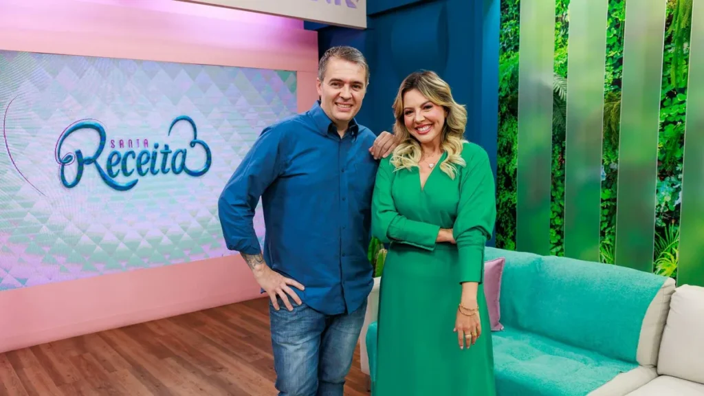 Imagem Santa Receita Chef Leo Roncon Abiane do artigo Minicurso de Sopas e Caldos aquece o inverno no "Santa Receita"