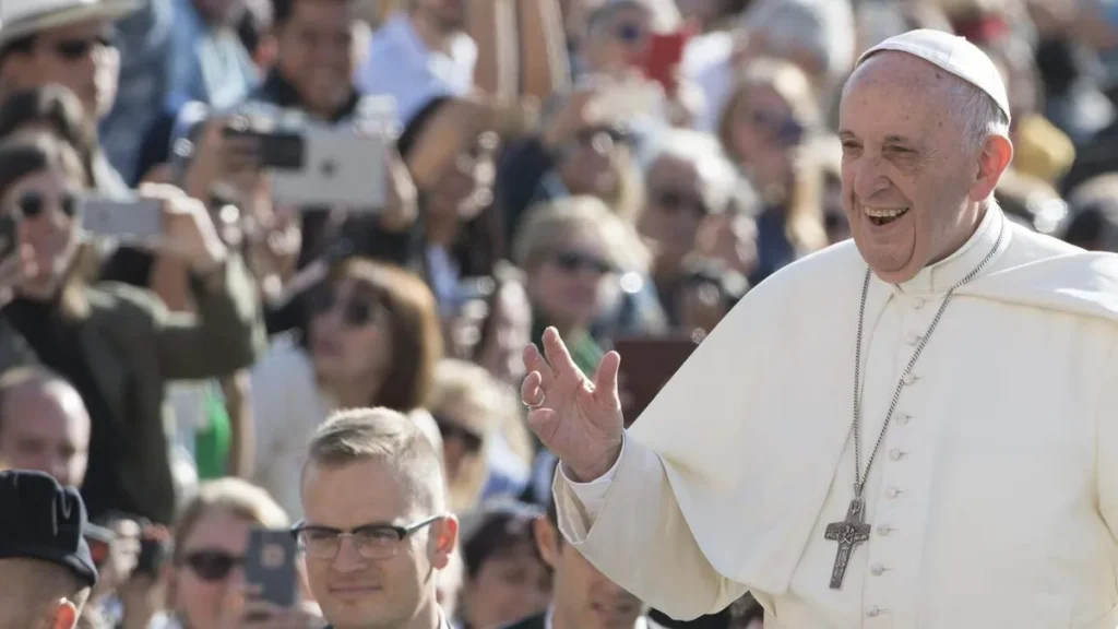 Imagem Papa Francisco na Jornada Mundial da Juventude em 2013 no Brasil do artigo Papa recorda JMJ do RJ: “Com a mente e o coração na Cidade Maravilhosa”