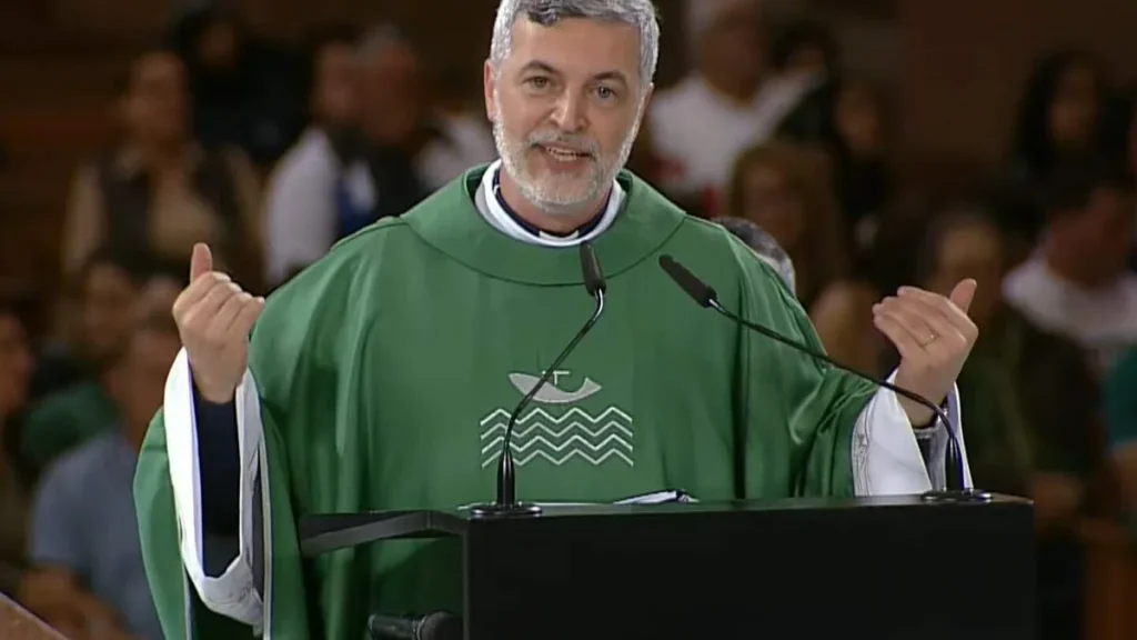 Imagem Pe. Alexandre Awi ISch XVI Congresso Mariologico do artigo Santa Missa no Santuário reflete a Mariologia do Papa Francisco