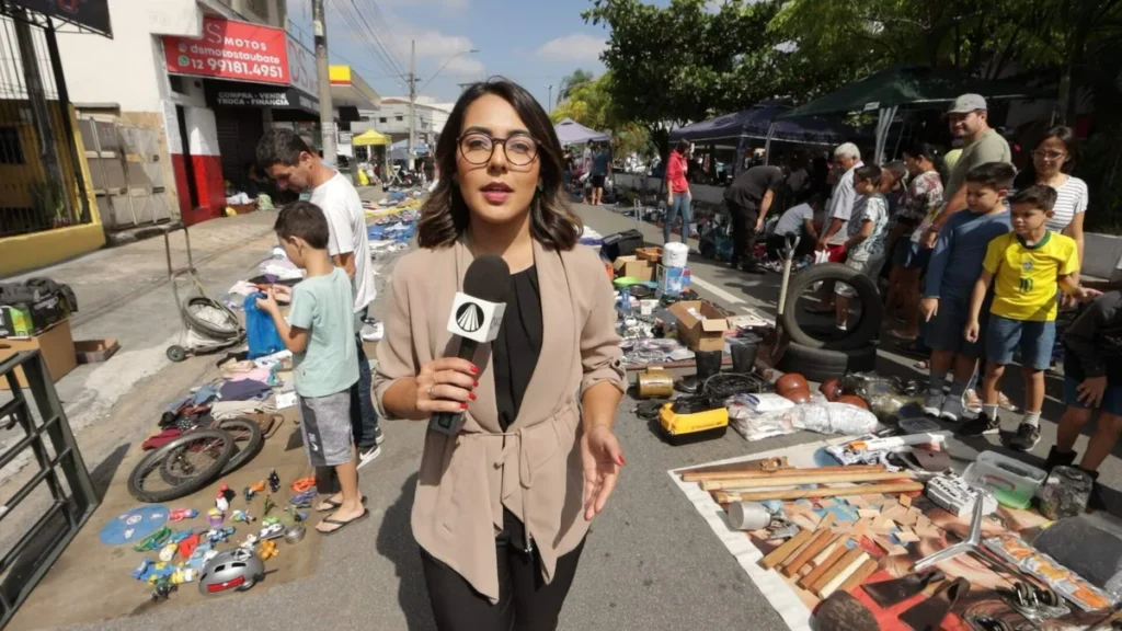 Repórter Rafaela Lourenço apresenta histórias de pessoas que ganham a vida na informalidade