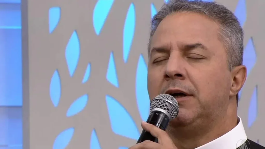 Imagem bencao da noite do artigo Músicas para louvar com Pe. Camilo e Júnior Campos