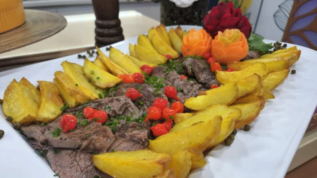 Imagem bife a paris do artigo Bife Paris ao Poivre Vert com Batatas Rústicas - Santa Receita