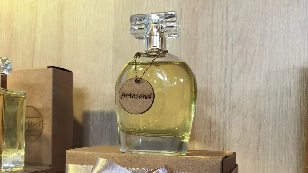 Imagem perfume feminino do artigo Perfume feminino - Faça Você Mesmo