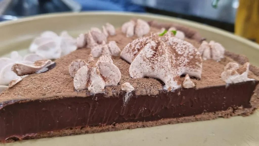 Imagem torta de chocolate trufada do artigo Torta de Chocolate Trufada – Santa Receita