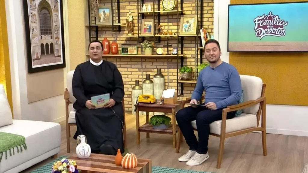 Imagem familia dos devotos do artigo Alegria de viver: Malu Silva, aos 62 anos, atua como influencer digital!