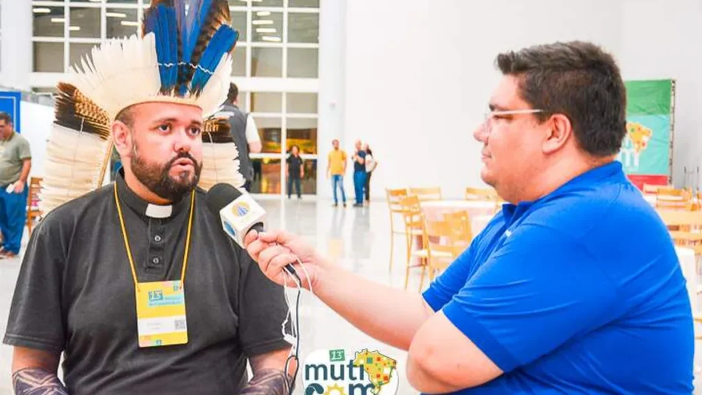 José Eduardo e Padre Vamberg Soares no 13º Muticom em João Pessoa (PB)