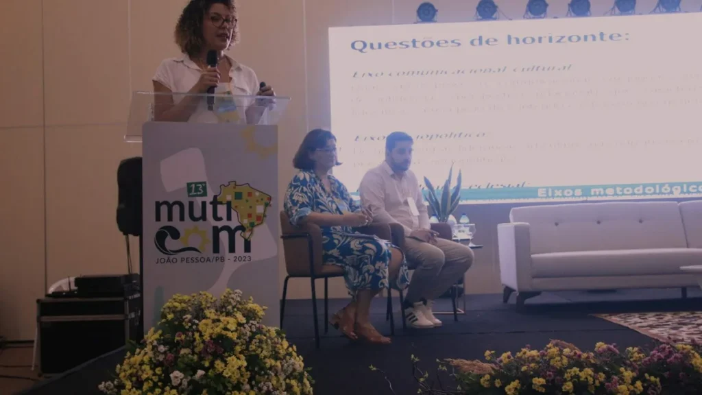 Imagem Conferencia sobre influenciadores digitais 13 Muticom do artigo Influenciadores Digitais: Tendências e Perspectivas