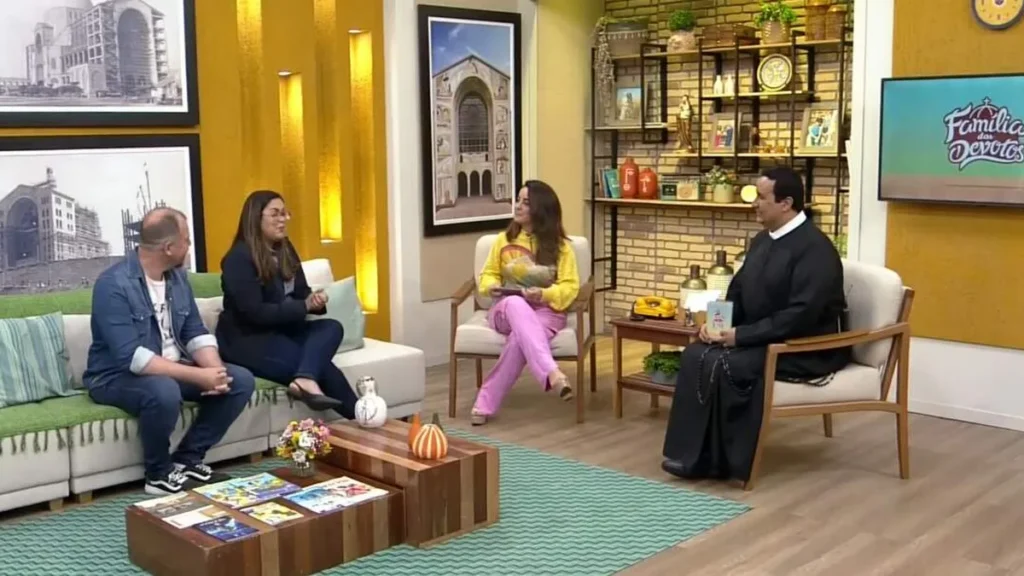Imagem Participacao Gisele e Romulo Pgm FD jul23 do artigo “Construir com Amor” é o tema da 14ª Romaria da Família dos Devotos