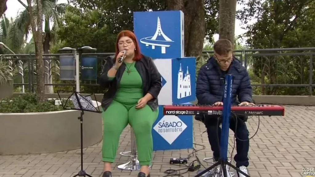 Imagem Sabado no Santuario do artigo Apresentação Musical de Débora Soares