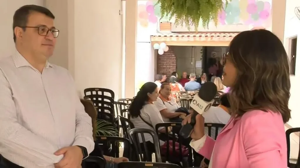 Imagem familia dos devotos do artigo Inauguração do Centro de Assistência Social Pe. Vítor Coelho de Almeida em Mauá/SP