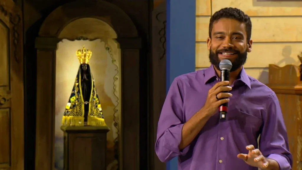 Imagem Padre Paulinho do artigo Violeiro e compositor Moreno Overá é destaque do "Luar do Sertão"