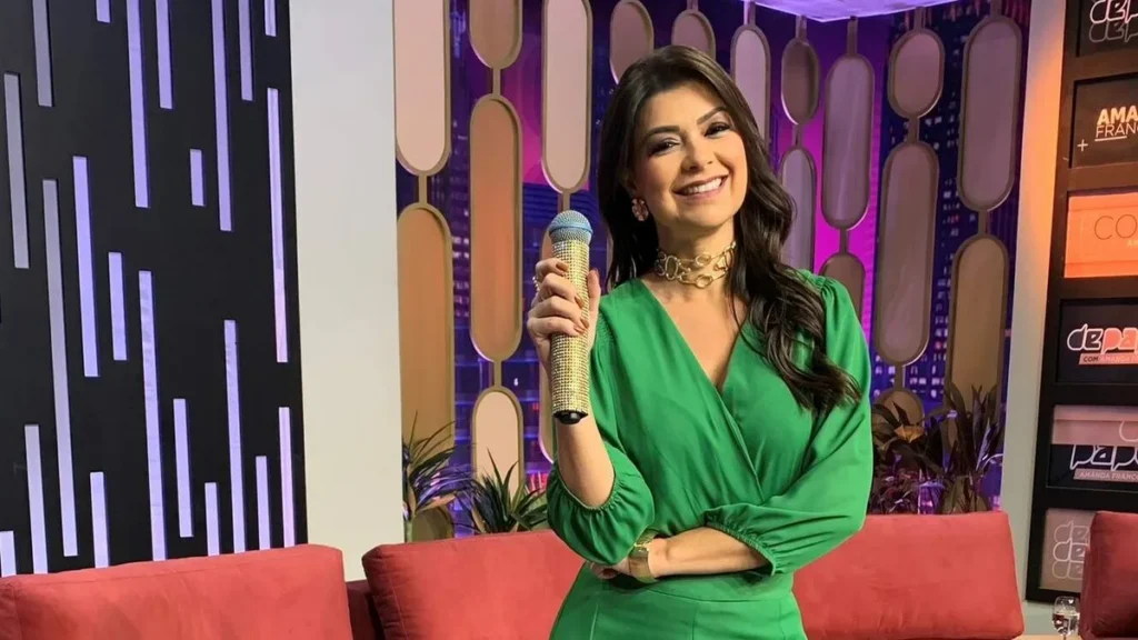 Imagem Amanda Francozo do artigo "De Papo com Amanda Françozo” fala da força da mulher de 40