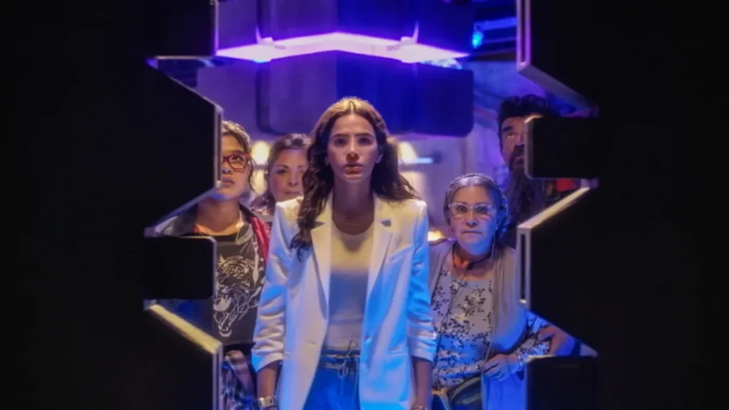 Bruna Marquezine em cena do filme "Besouro Azul"