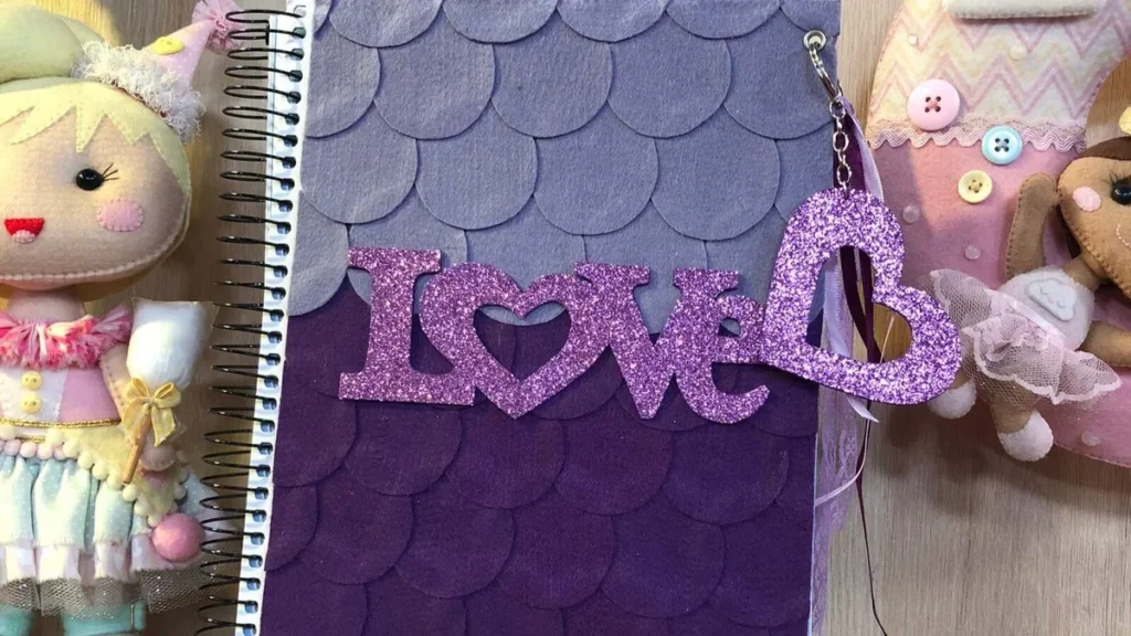 Imagem caderno do artigo Capa de Caderno Decorado - Faça Você Mesmo