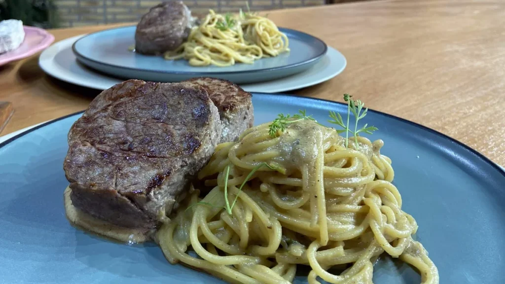 Imagem File com molho de gorgonzola Sabor de Vida do artigo Filé com molho de gorgonzola – Sabor de Vida