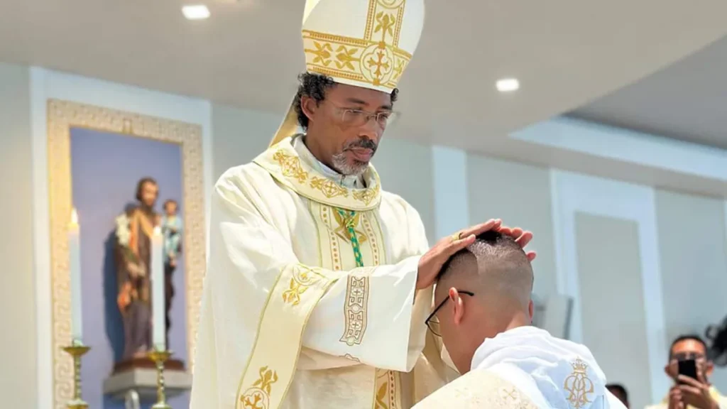 Imagem Ordenacao Sacerdotal do artigo Como entender o chamado de Deus para o sacerdócio?