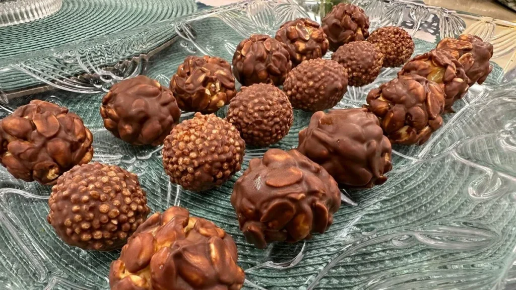 Imagem caramelo com amendoim do artigo Caramelo com Amendoim e Brigadeiro Crocante - Santa Receita