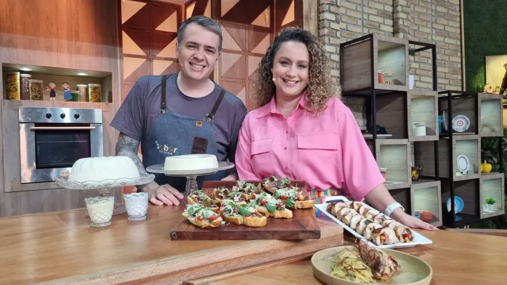 Imagem 1 Bianca e chef leo do artigo Bruschetta e Couscous de Tapioca são as receitas do “Sabor de Vida”