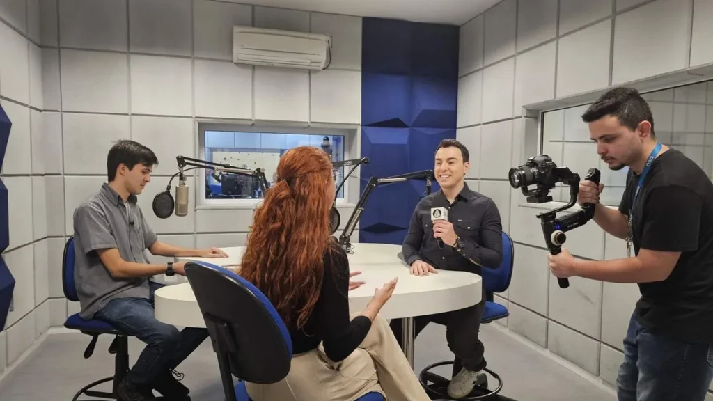 Imagem Gaby Rogerinho e Joao do artigo Assista ao especial "Um dia na Rede Aparecida de Comunicação"